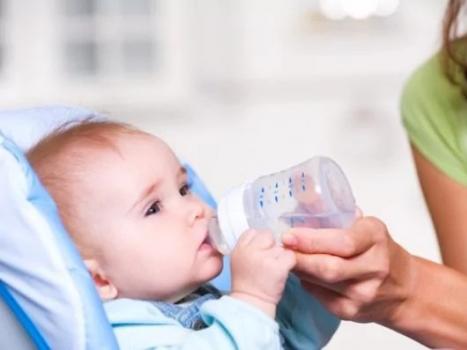 Против вздутия животика и повышенного газообразования — капли Бейби Калм: инструкция по применению для новорожденных и грудничков